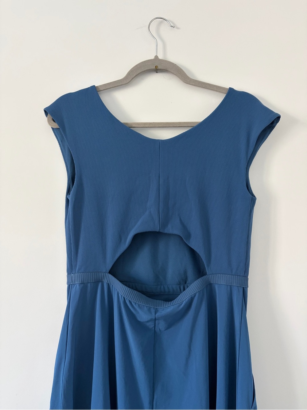 Athleta Ryder Cap Sleeve V Neck Midi Jay Blue Fit and Flare Dress Medium - Picture 5 of 10